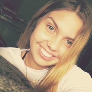 Meet your Posher, Dani